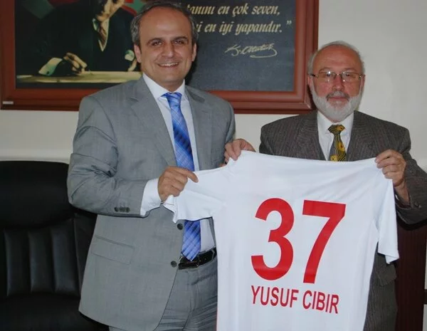 Tosya Spor Yönetimi Kaymakam CIBIR’ı Ziyaret Etti
